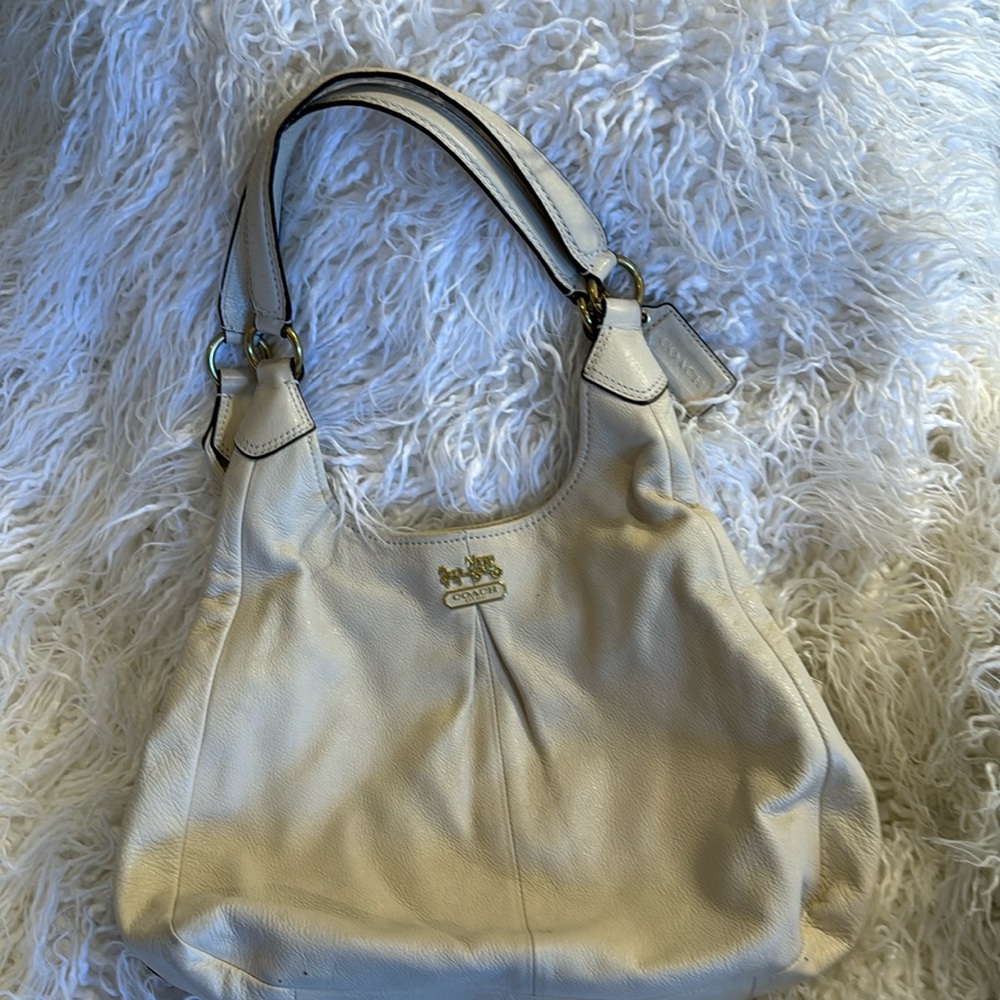 Vintage “COACH” Cream Bag.  In very good condition.